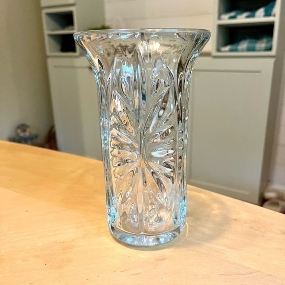 Vintage 1991 FTD Glass Vase Starburst Pattern